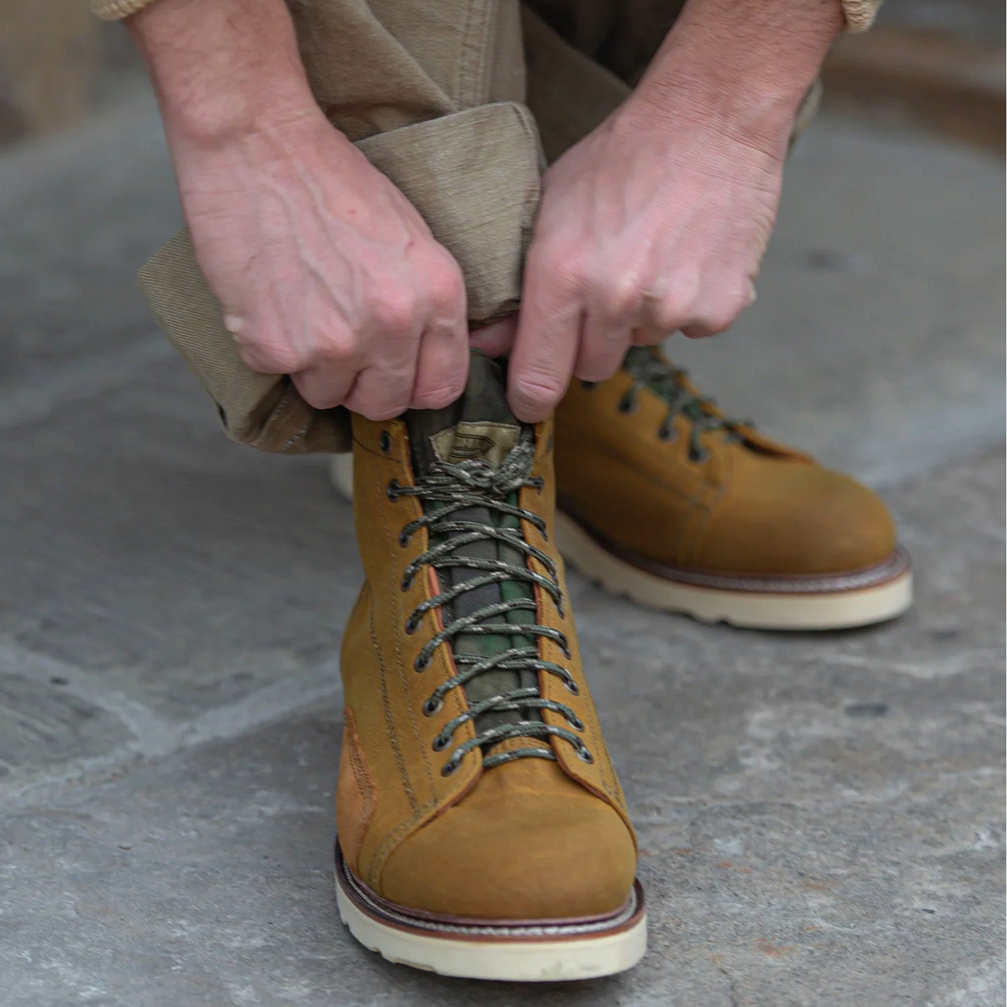 Skyliner x Fleurs de Bagne