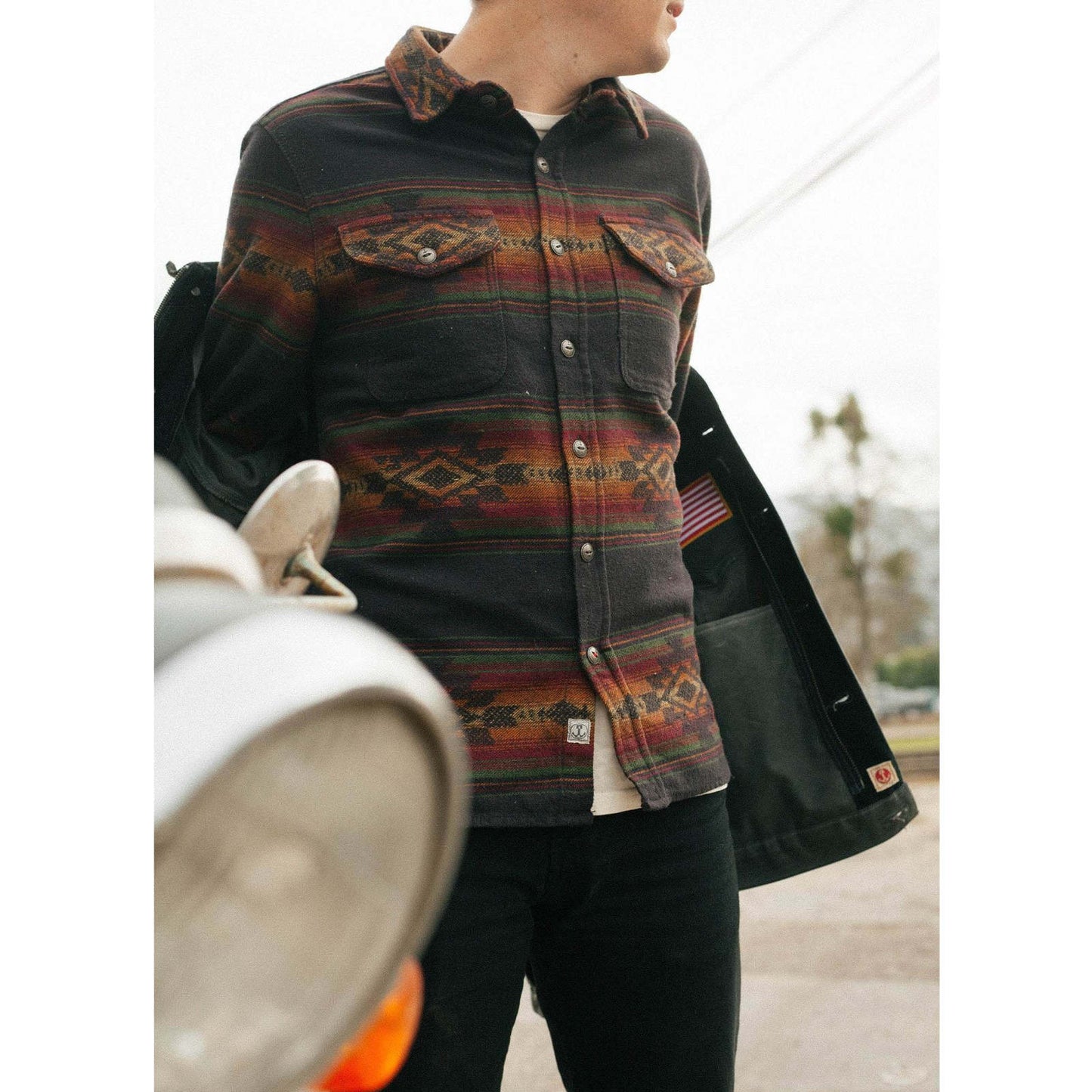 iron and resin Klamath Shirt - Black