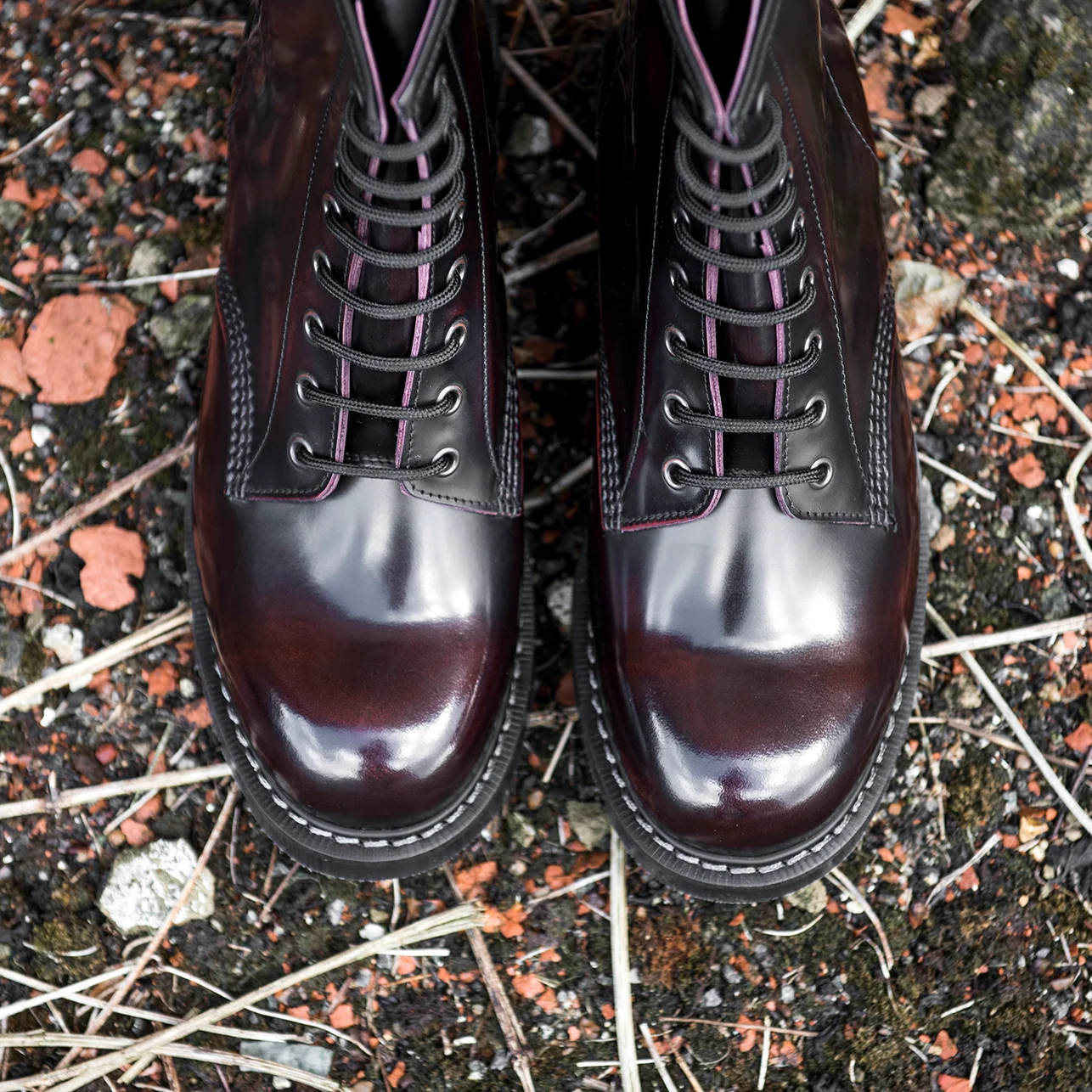 Derby Boot 8 Eye Burgundy Rub-Off