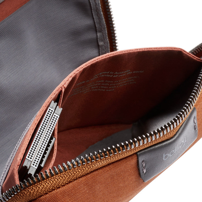 Tech Kit Compact – Bronze