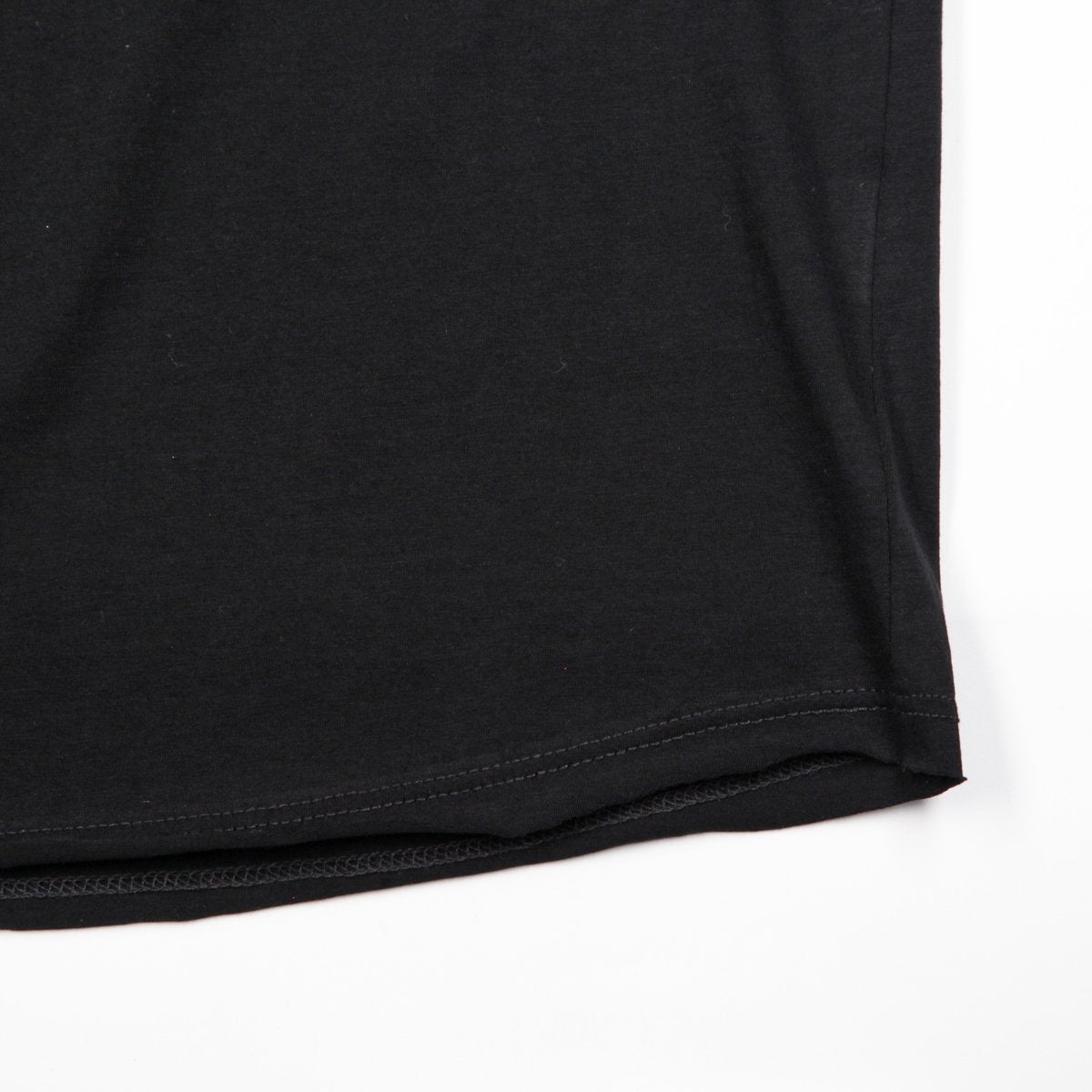 Elia 50 Negro - crew neck, open edges - L'Atelier 