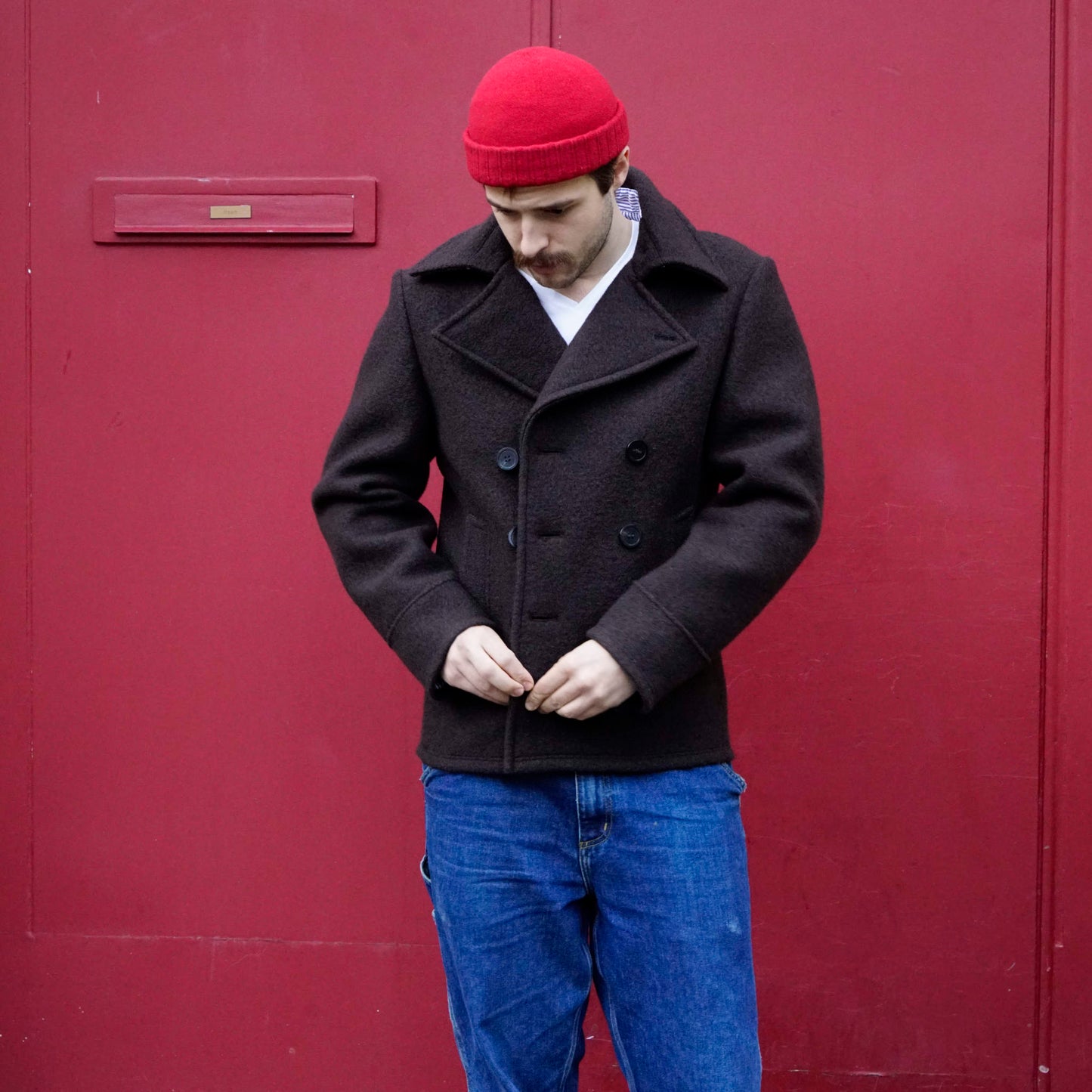 M02 Kurze Cabanjacke aus Wolle - Braun