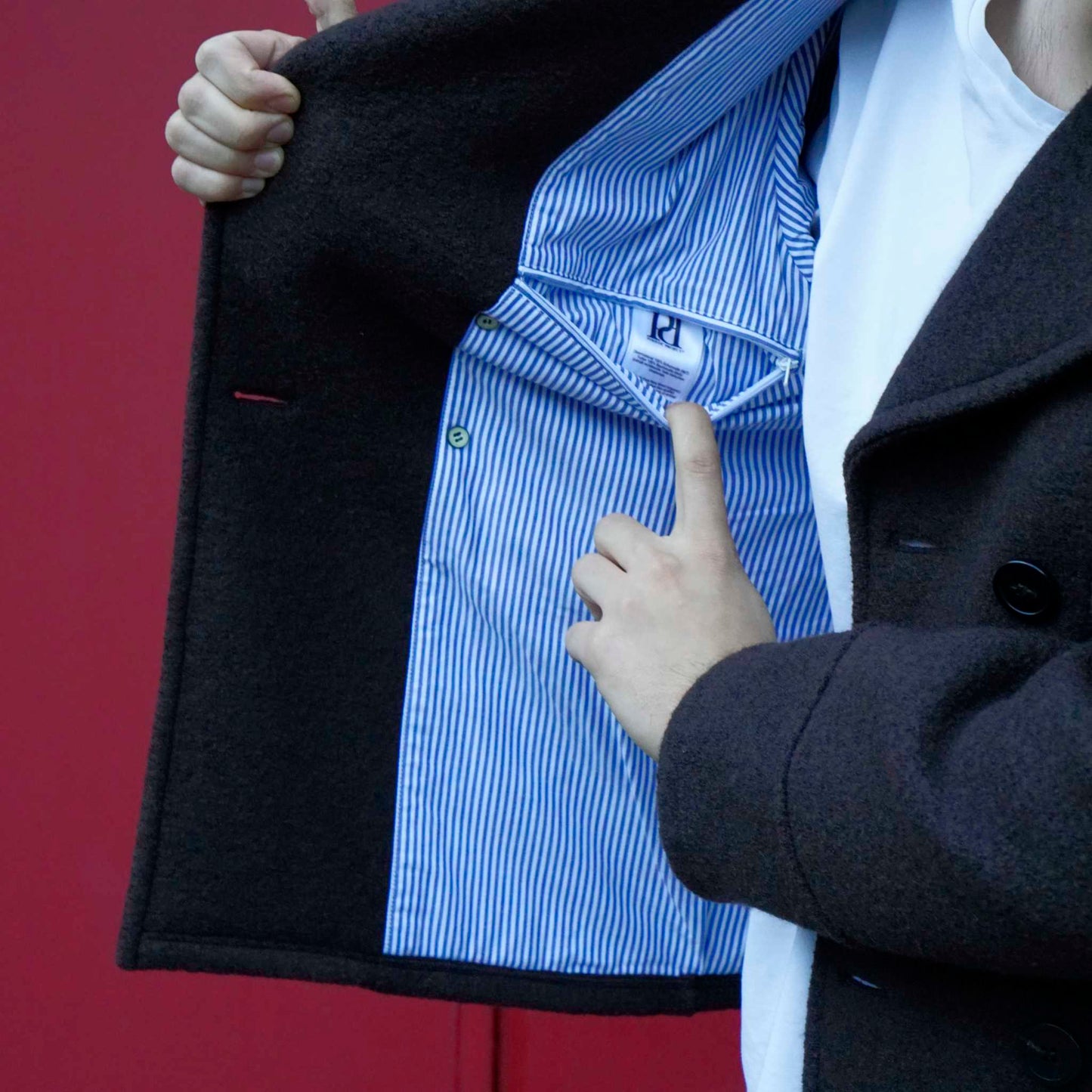 M02 Kurze Cabanjacke aus Wolle - Braun