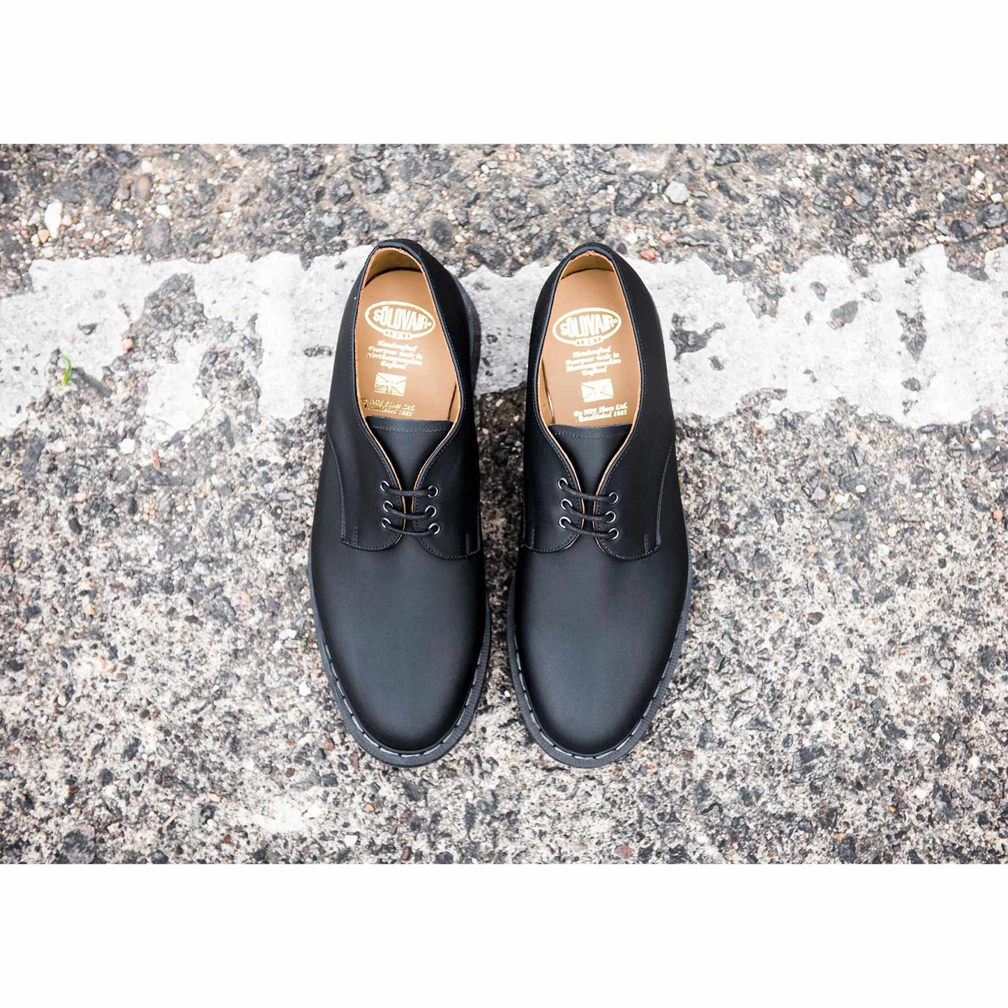 Gibson Shoe 3 Eye - Black Greasy