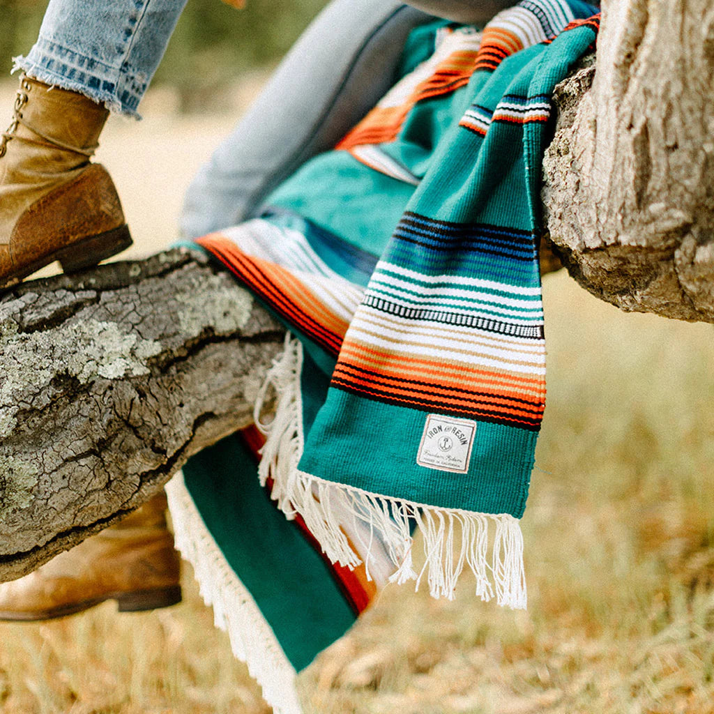 Decke „Del Sol“ Iron & Resin Marineblau