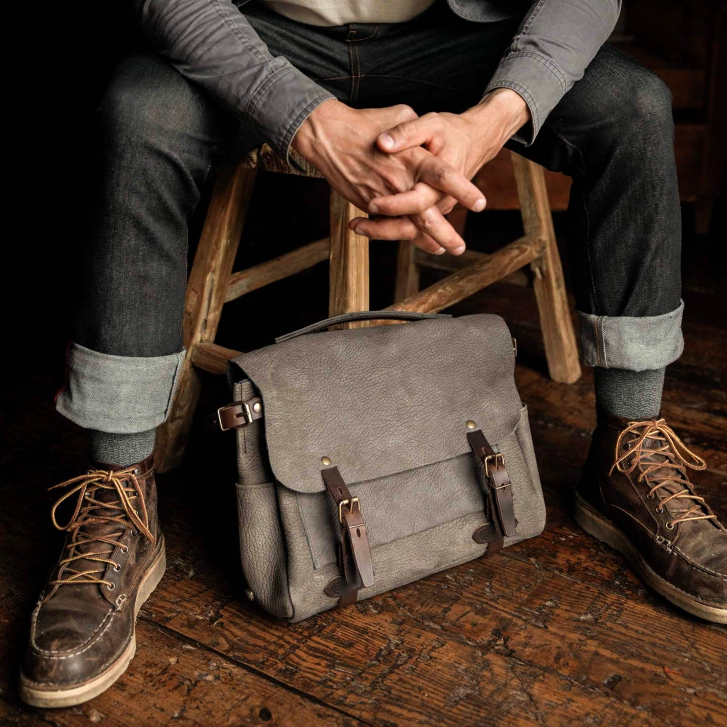 Postman Bag Eclair M - Tourbe