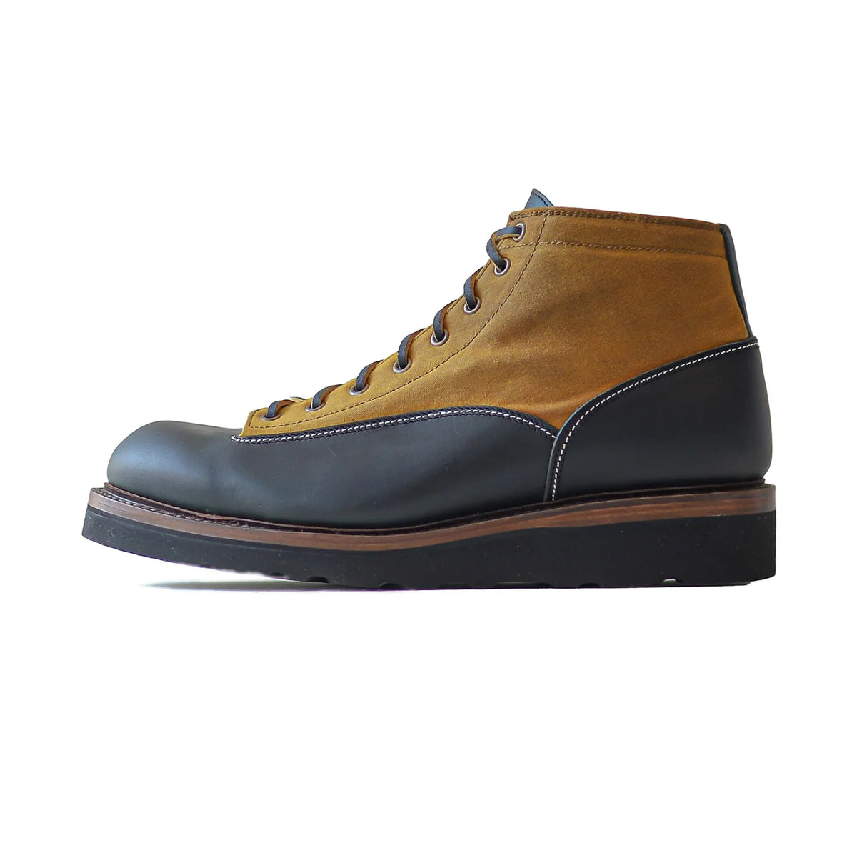 Sandmann Prisoner Black Waxed Gold