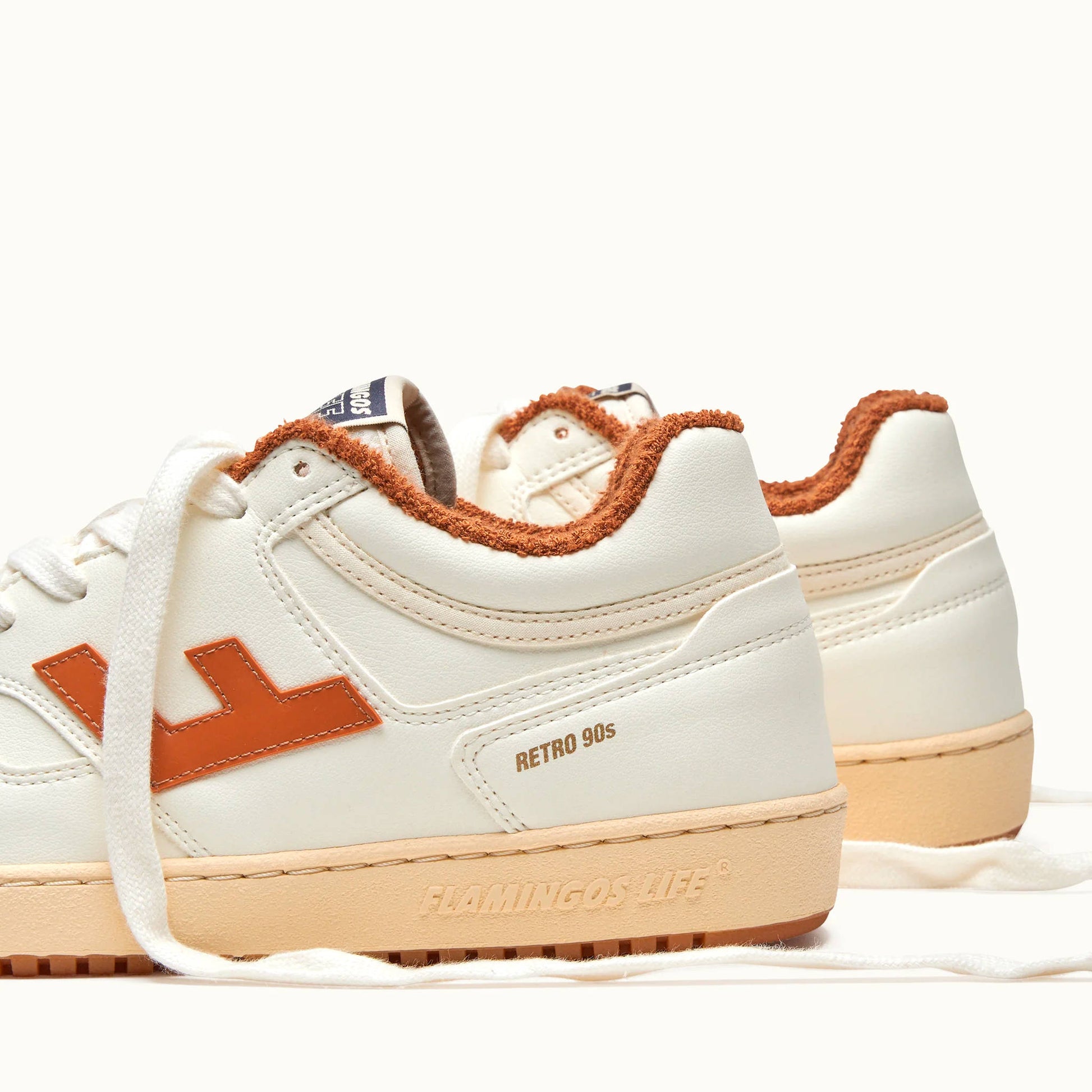 Flamingo Retro 90s Pearl Vanilla Toffee