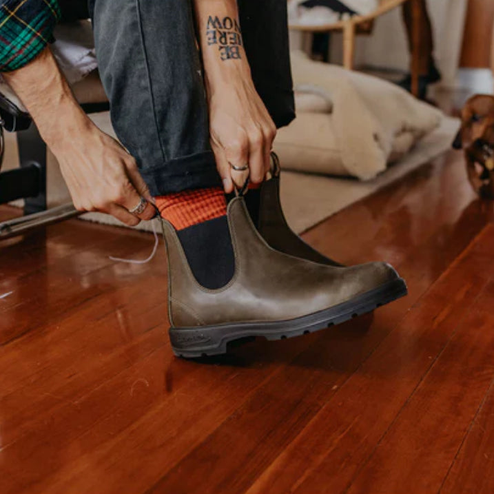 blundstone 2246 Dark green chelsea on a foot