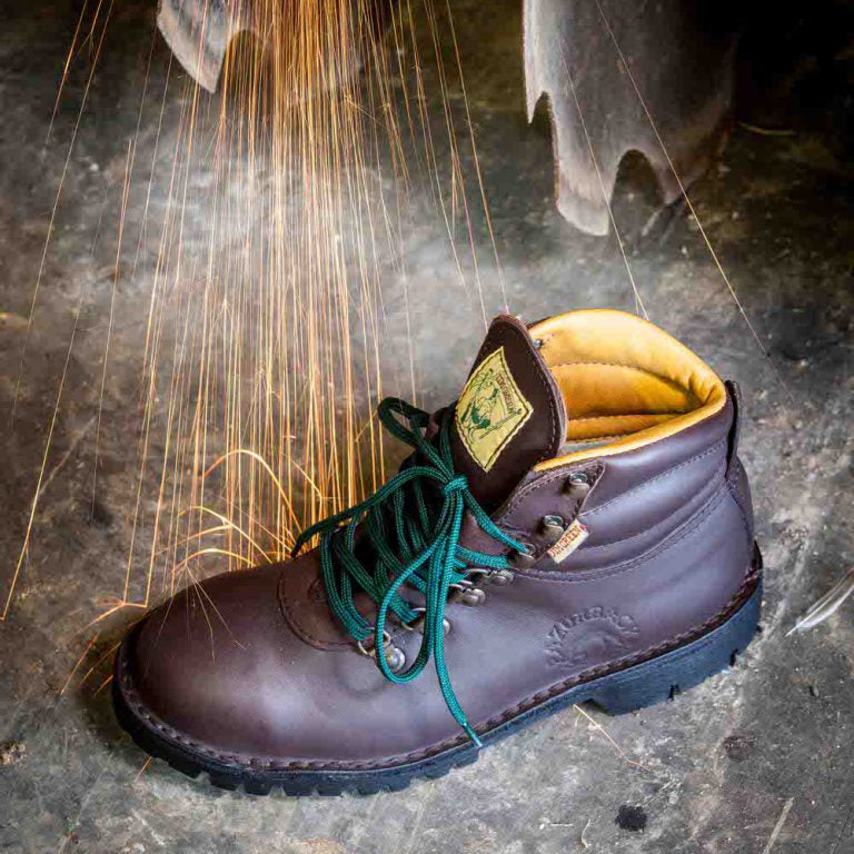 Jim Green Razorbacl steel toe brown in factory